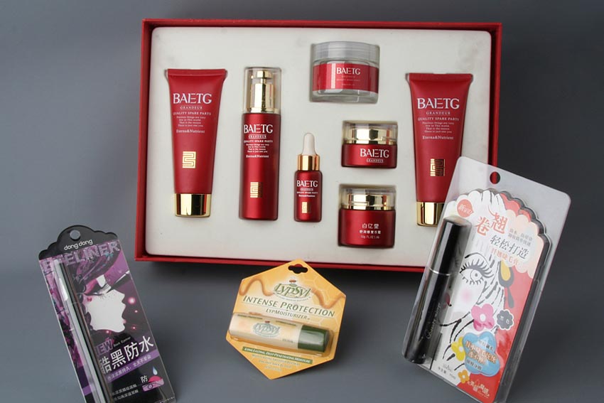 植絨化妝品(pin)吸塑内托