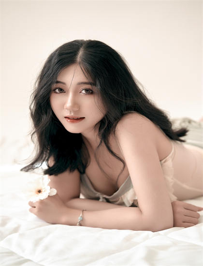 《我都入赘了老婆宠我很合理吧》开场分析里程碑式的：第一印象与叙事建立